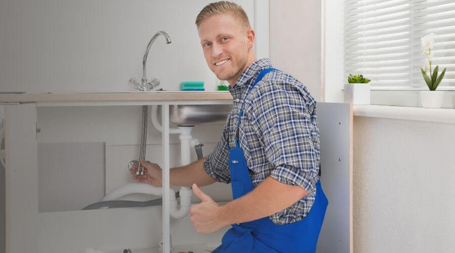 Professional water heater repair in Lovington, IL